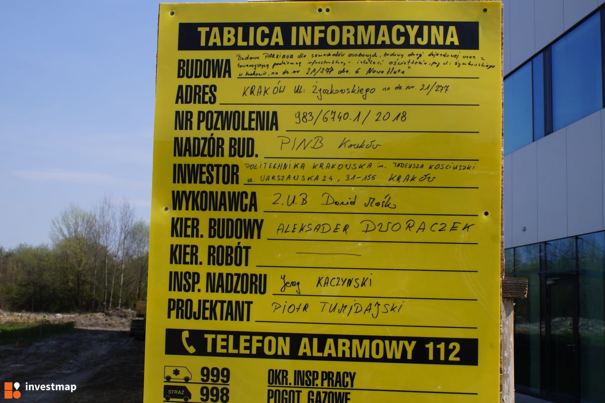 Zdjęcie [Kraków] Parking, ul. Życzkowskiego fot. Damian Daraż 