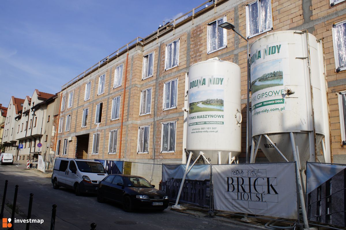 Zdjęcie BRICK HOUSE fot. Damian Daraż 