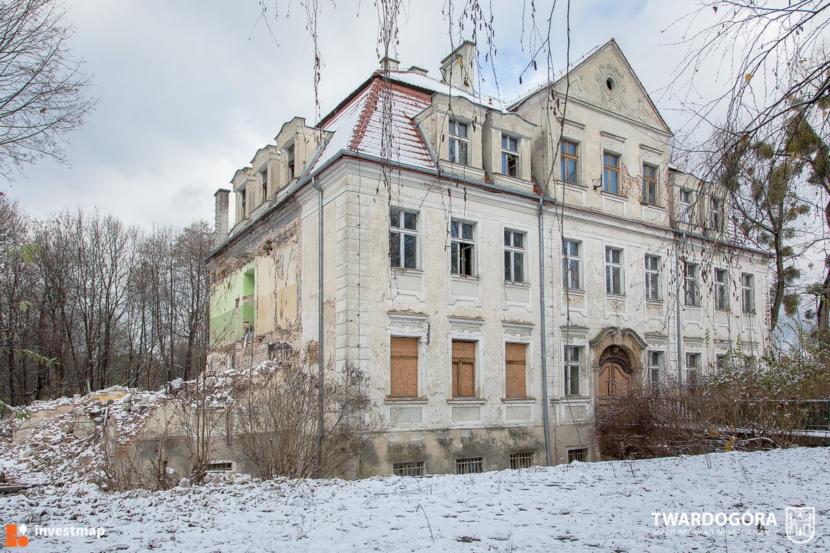 Zdjęcie Pałac (rewitaryzacja) fot. Orzech 