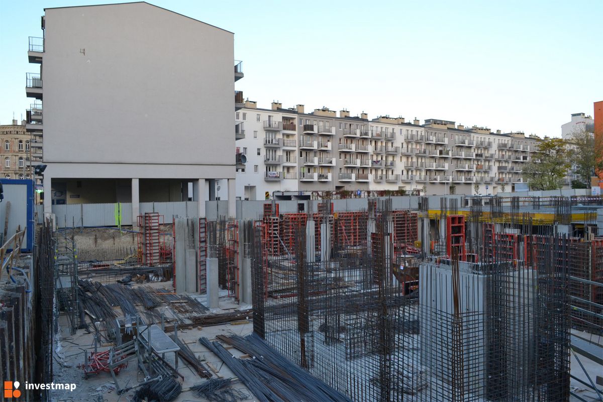 Zdjęcie [Wrocław] Budynek apartamentowo-biurowy, ul. Dąbrowskiego 40 fot. alsen strasse 67 