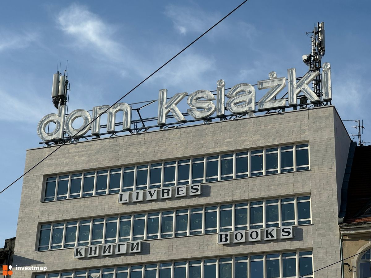 Zdjęcie [Poznań] Dom Książki fot. Jan Augustynowski