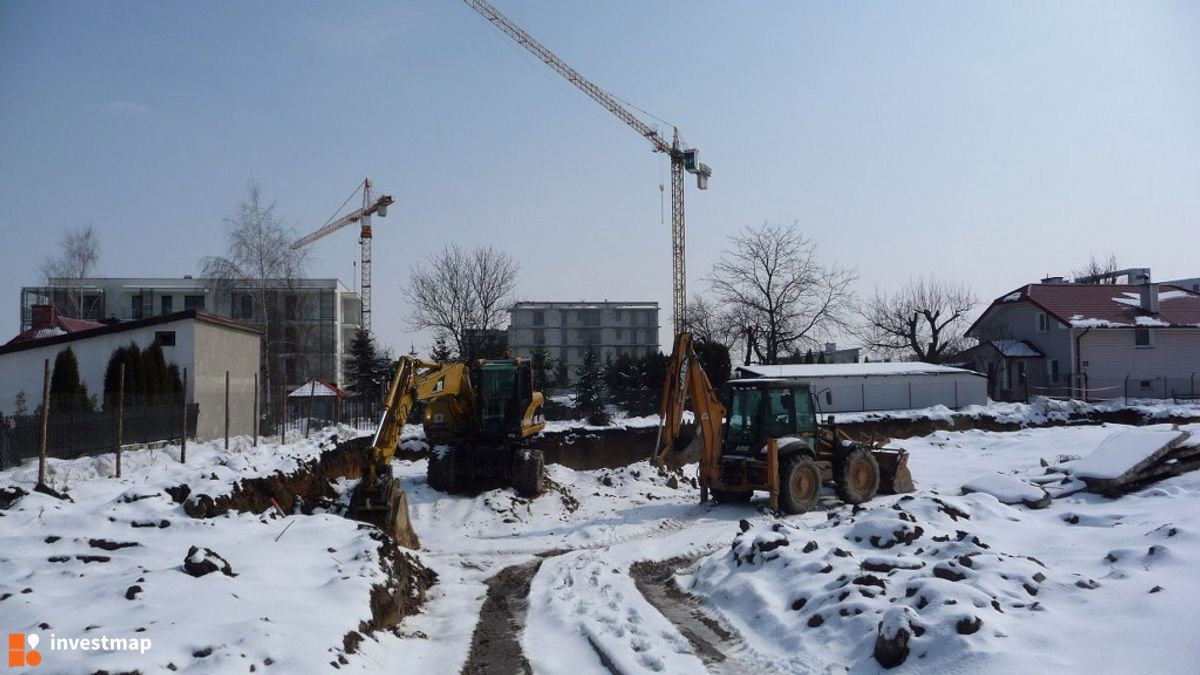 Zdjęcie [Lublin] Budynek wielorodzinny z usługami, ul. Chodźki 25 fot. bista 