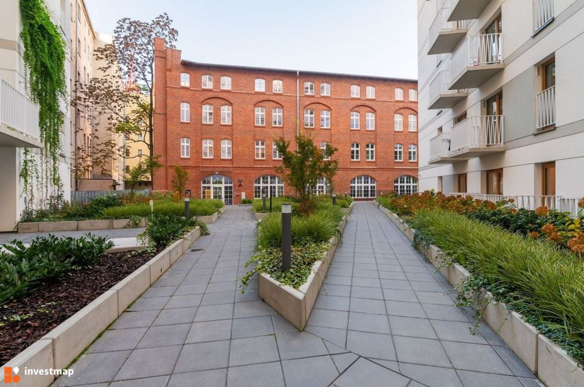 Zdjęcie Budynek hotelowy przy ul. Grabiszyńskiej fot. Orzech 