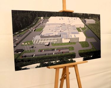 Japońska firma rozbuduje w woj. opolskim fabrykę rdzeni e-silników do aut hybrydowych i elektrycznych