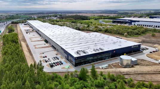 Trzecia hala w kompleksie produkcyjno-magazynowym Panattoni Park Gdańsk West II ukończona
