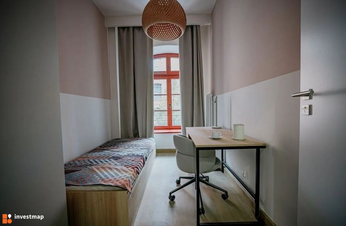 Zdjęcie Remont famuły, ul. Ogrodowa 24 fot. Orzech 