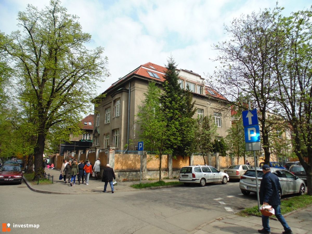 Zdjęcie [Kraków] Remont dworku, ul. Sienkiewicza 23 fot. Damian Daraż 