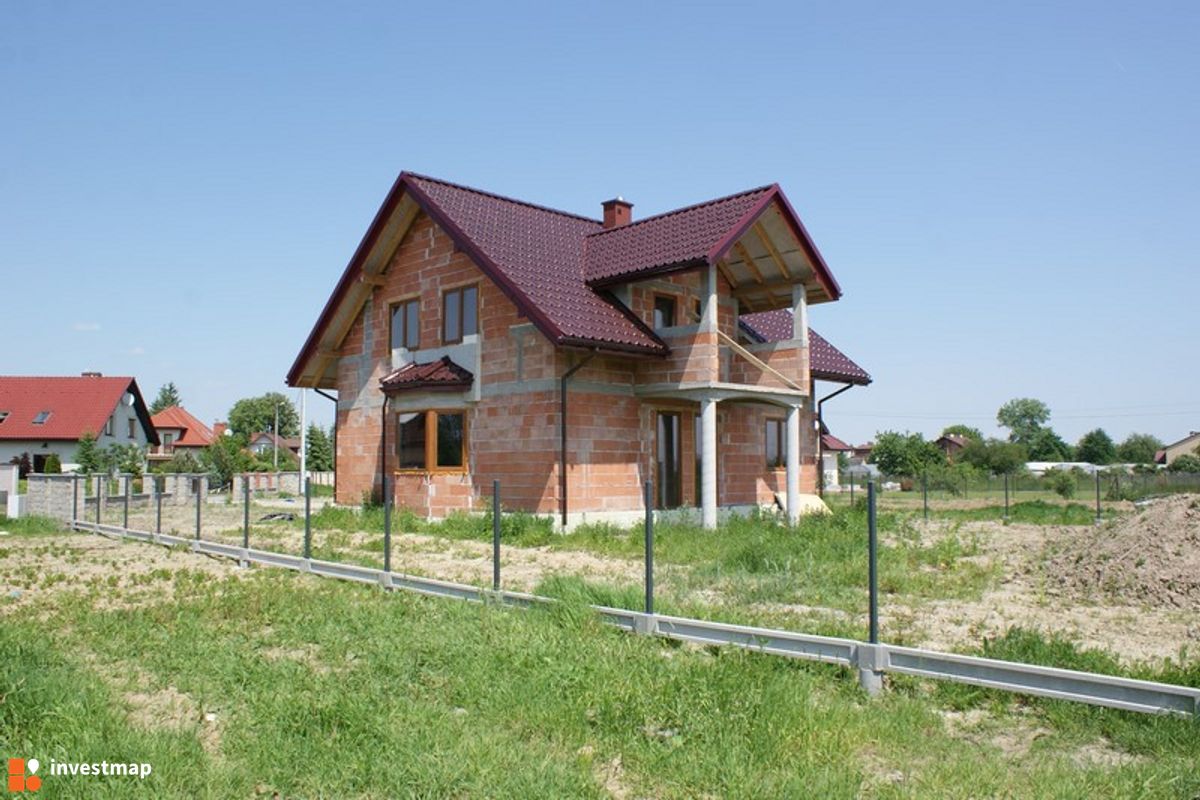 Zdjęcie [Kraków] Budynek Mieszkalny, ul. Bukowa fot. Damian Daraż 