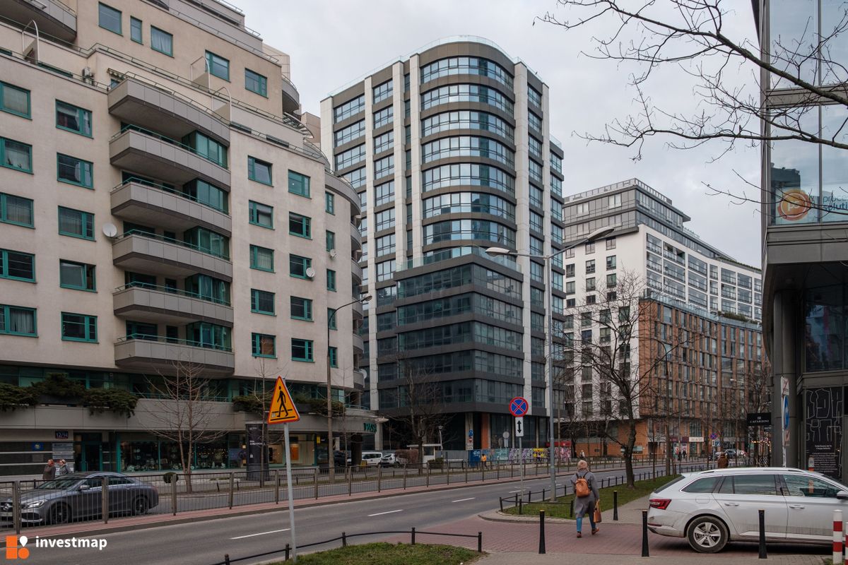 Zdjęcie [Warszawa] Budynek wielorodzinny "Metropolitan Apartments" fot. Jakub Zazula 