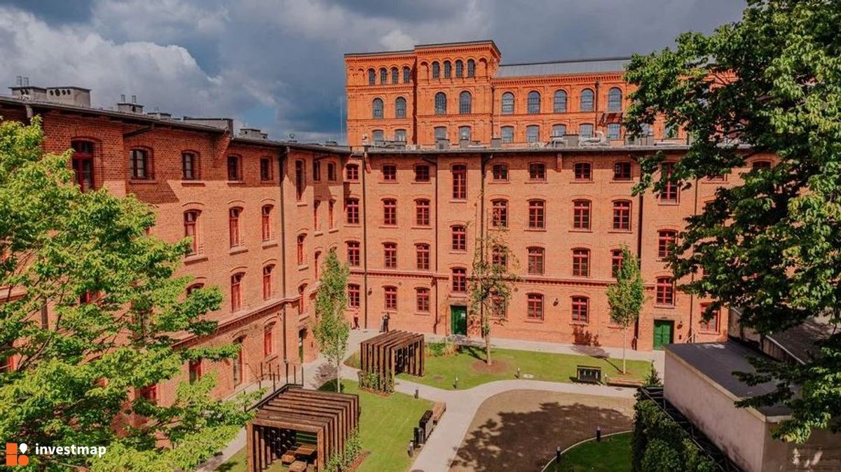 Zdjęcie Remont famuły, ul. Ogrodowa 24 fot. Orzech 
