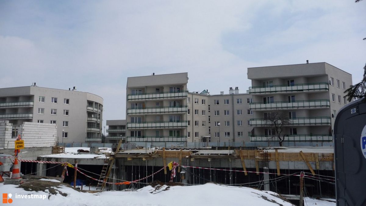 Zdjęcie [Lublin] Budynek wielorodzinny, ul. Laurowa 6, 8 fot. bista 