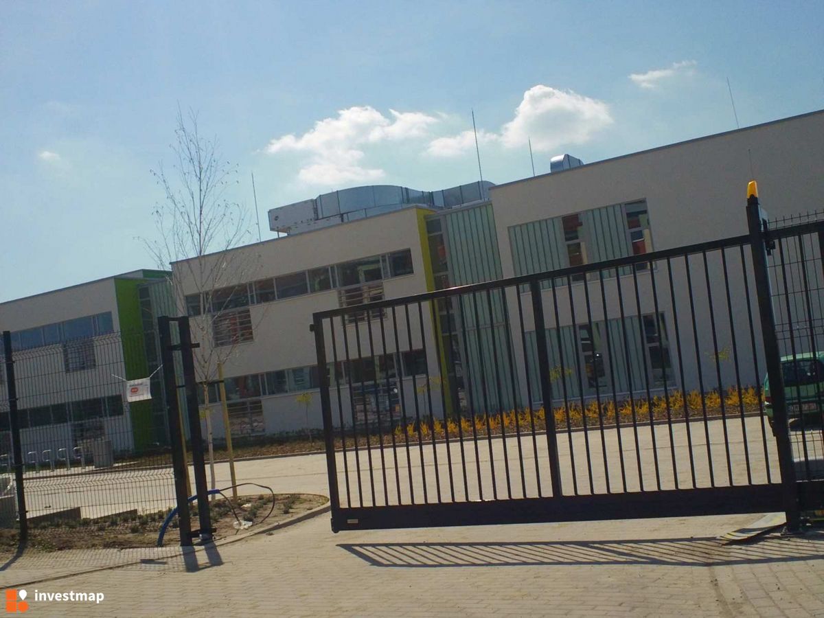 Zdjęcie [Wrocław] Centrum Edukacji Międzynarodowej, ul. Racławicka fot. Orzech 