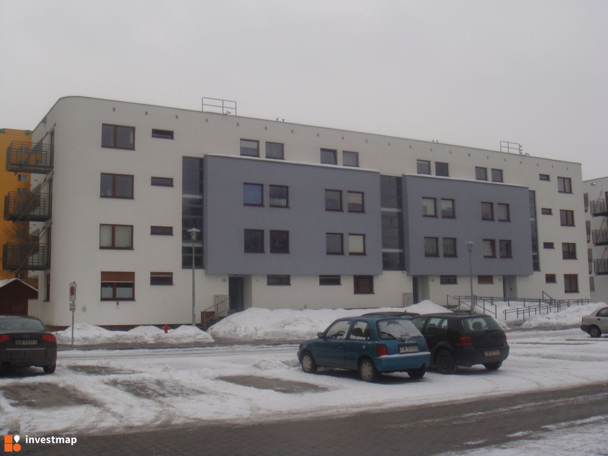 Zdjęcie [Wrocław] Budynek wielorodzinny SM Piast, ul. Bajana 42 fot. Jan Augustynowski
