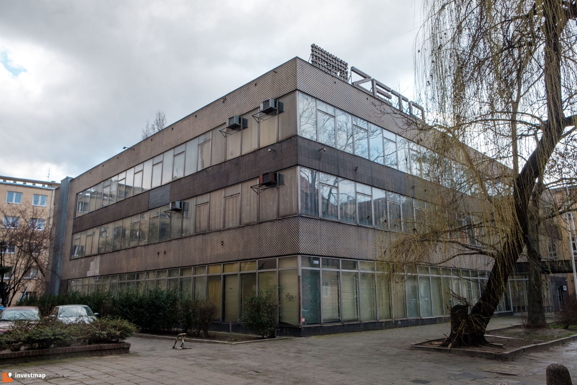 Modernistyczny biurowiec ZETO w centrum Wrocławia ma nowego właściciela 