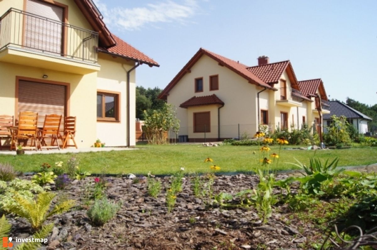 Zdjęcie [Brzezina] Osiedle "Zacisze" fot. ekdom 