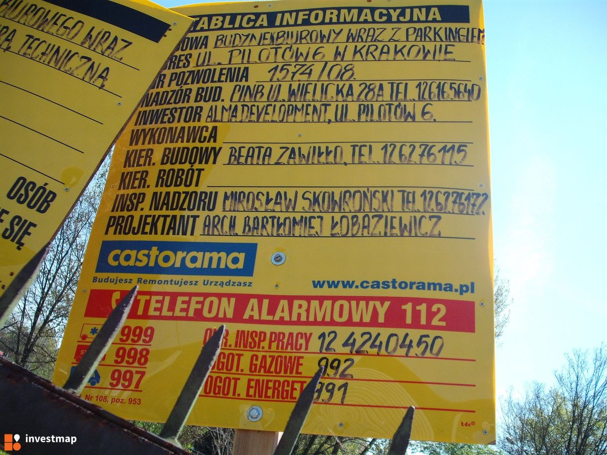 Zdjęcie Pilot Tower fot. Damian Daraż 