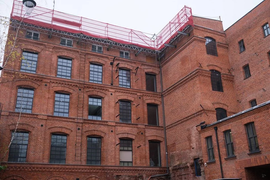 Kolejna stara, zabytkowa fabryka w Łodzi przechodzi rewitalizację [ZDJĘCIA]