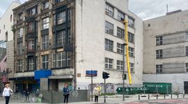 Co dalej z pustą, zabytkową kamienicą i "dziurą" przy ul. Świdnickiej? 