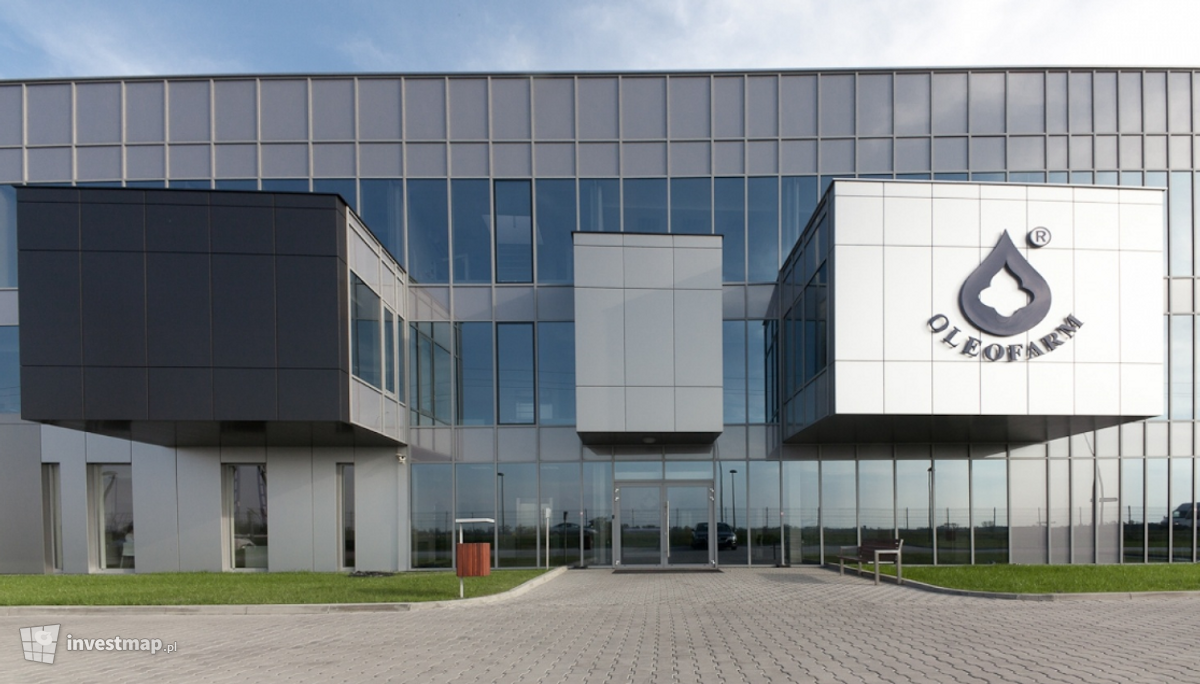 Zdjęcie [Wrocław] Oleofarm - Hala produkcyjna z budynkiem biurowym fot. Orzech 