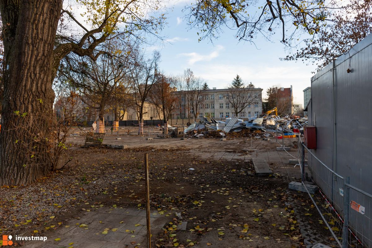 Zdjęcie [Warszawa] TBS Grójecka/Banacha fot. Jakub Zazula 