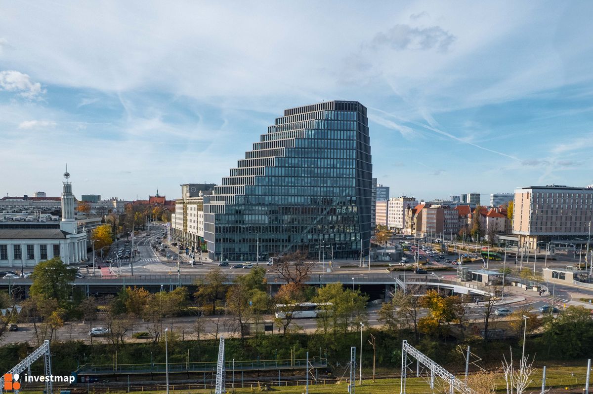 Zdjęcie [Poznań] Biurowiec "Bałtyk" fot. Jakub Zazula 