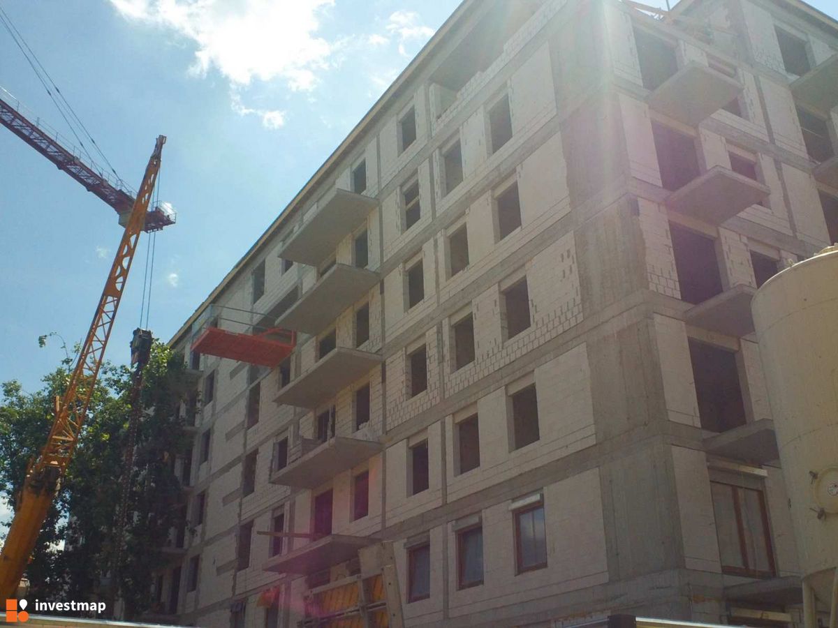 Zdjęcie [Wrocław] Budynek wielorodzinny, Plac Bema 5a fot. Orzech 