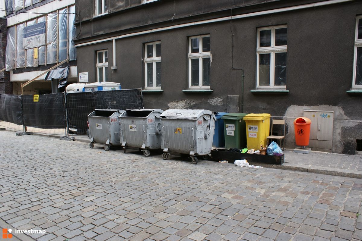 Zdjęcie [Katowice] Wydział Radia i Telewizji im. Krzysztofa Kieślowskiego fot. Damian Daraż 