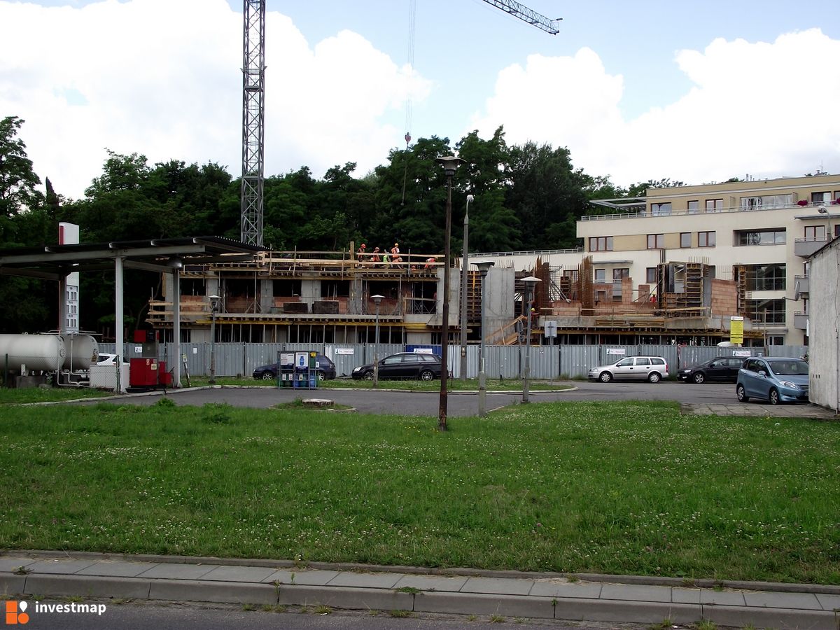 Zdjęcie [Kraków] E L D O R A D O  ul.Jana Pawła II   (Park Lotników) fot. Damian Daraż 