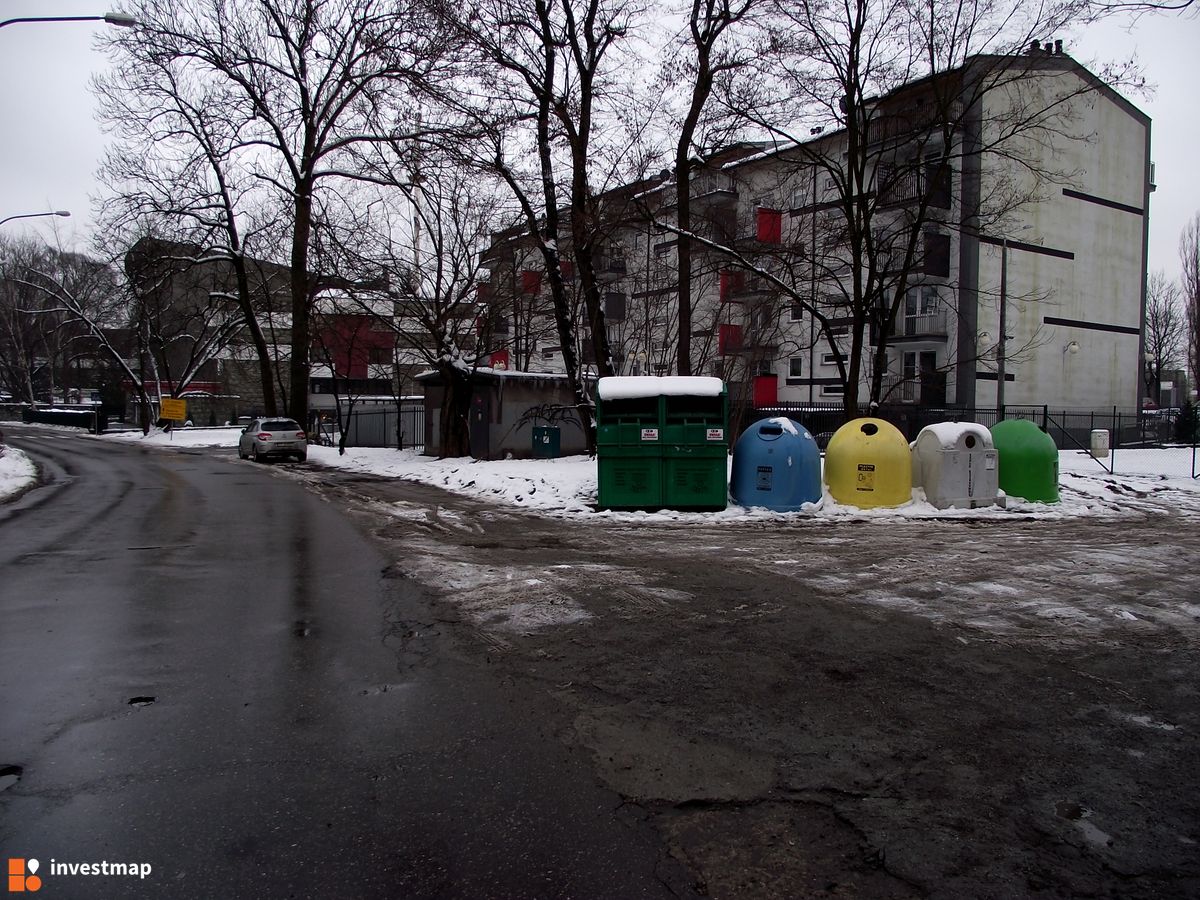 Zdjęcie [Kraków] Plac Zabaw dla Dzieci - KRAKÓW, ul. Fatimska fot. Damian Daraż 