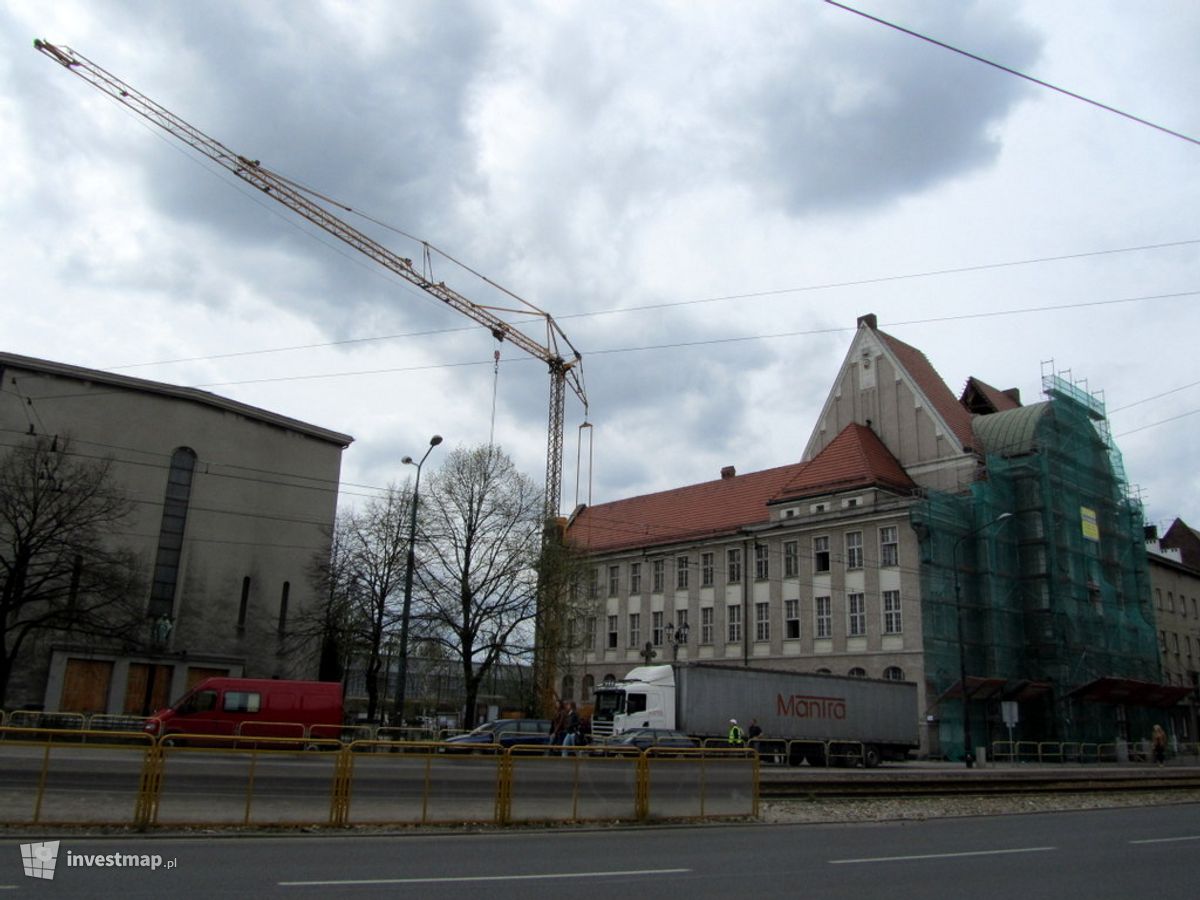 Zdjęcie [Katowice] Modernizacja budynku Rektoratu Uniwersytetu Ekonomicznego w Katowicach fot. siberia 