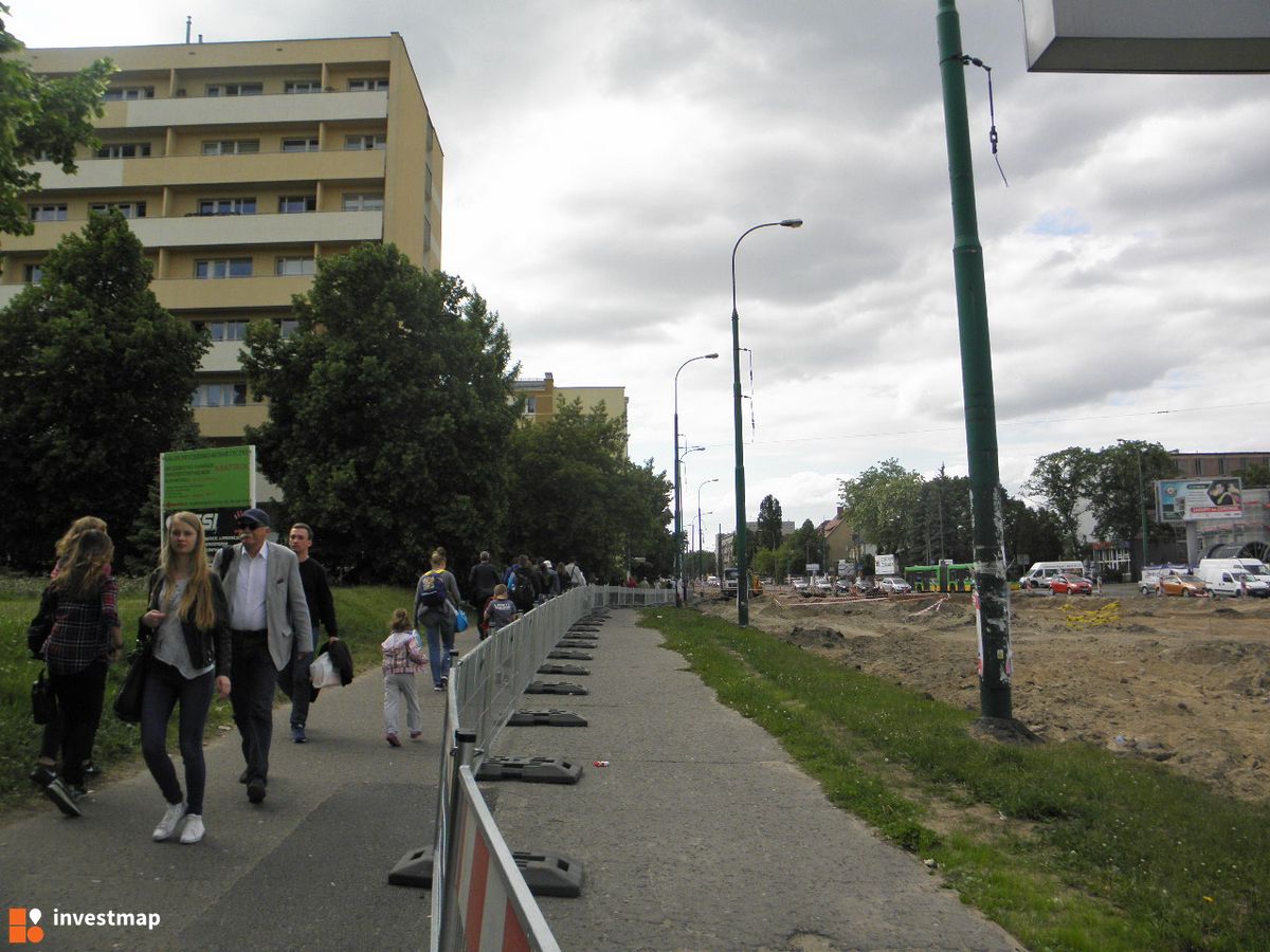 Zdjęcie [Poznań] Ul. Dąbrowskiego (remont odcinka śródmiejskiego) + rynek Jeżycki fot. PieEetrek 