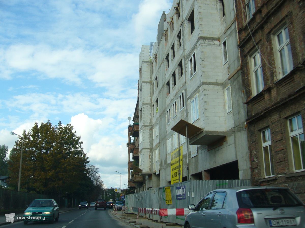 Zdjęcie [Wrocław] Budynek wielorodzinny, ul. Łowiecka 5-7 fot. Orzech 