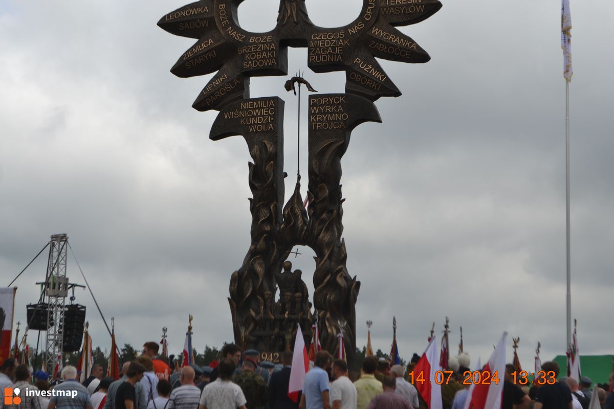 Zdjęcie Pomnik Rzeź Wołyńska fot. Damian Daraż 
