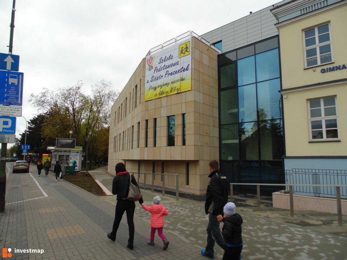 Zdjęcie [Rzeszów] Zespół Szkół Sióstr Prezentek, ul. Jałowego fot. Damian Daraż 