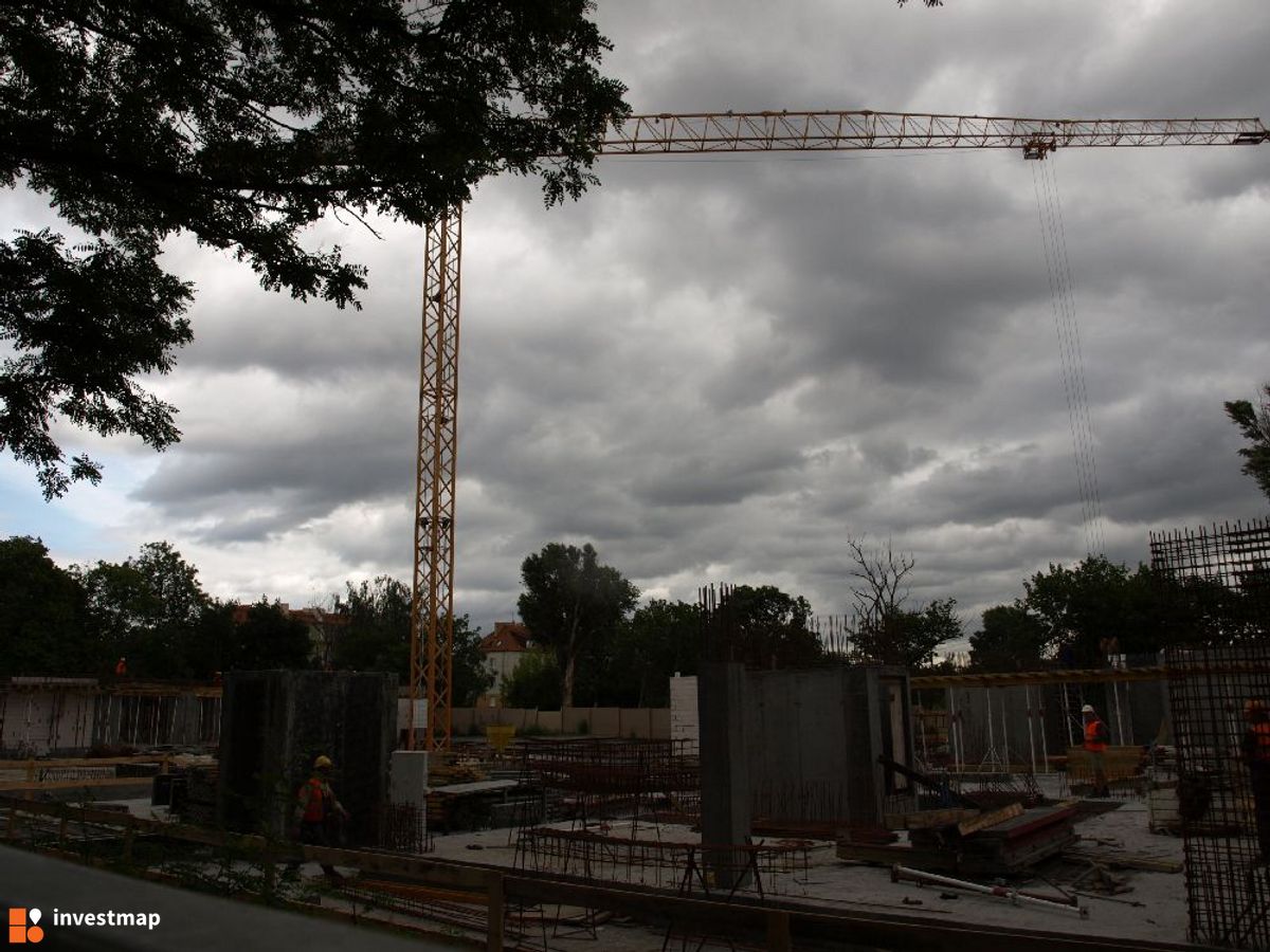 Zdjęcie [Poznań] Budynki mieszkaniowe z lokalami użytkowymi, ul. Księżycowa fot. CiotkaStasia 