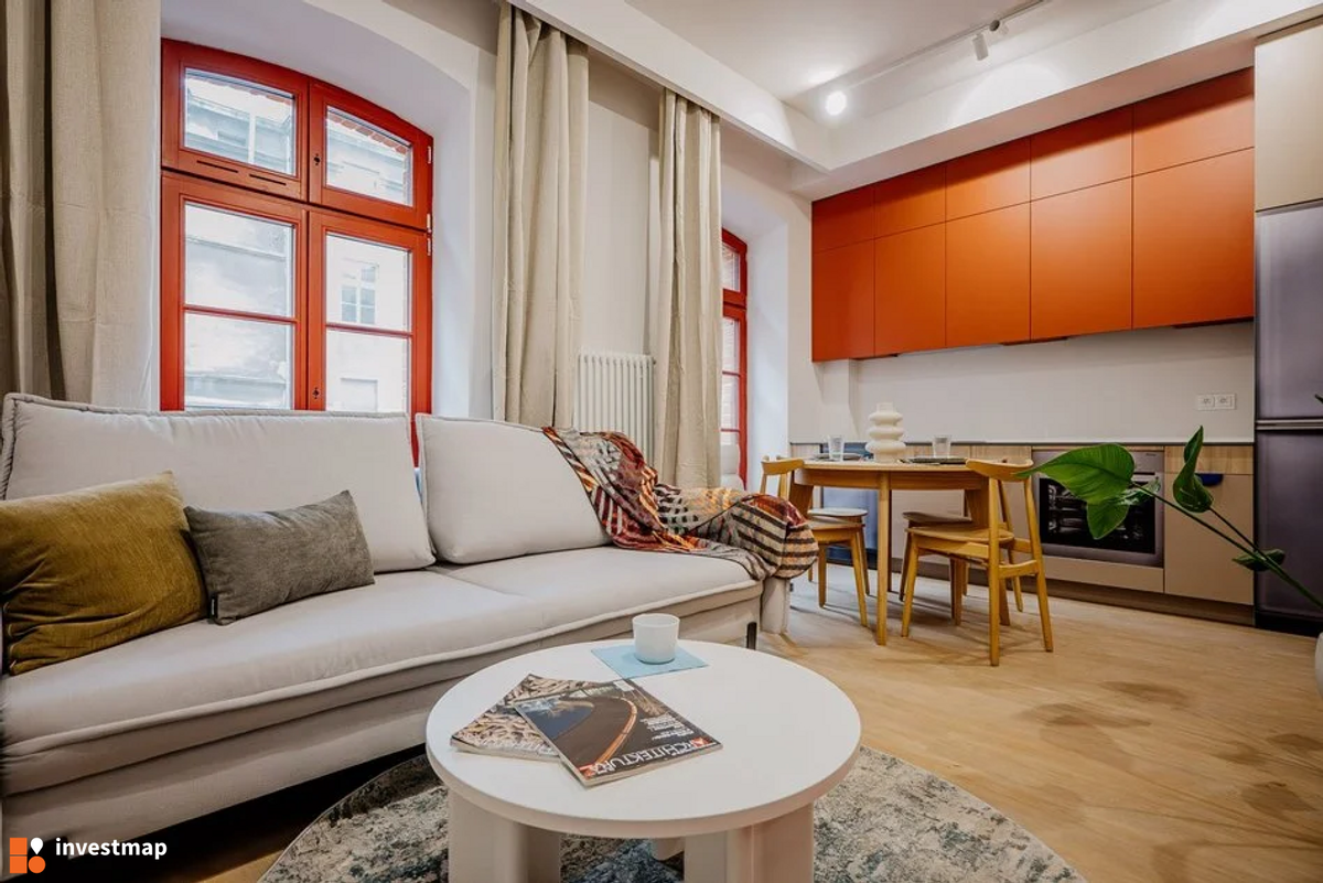 Zdjęcie Remont famuły, ul. Ogrodowa 24 fot. Wojciech Jenda