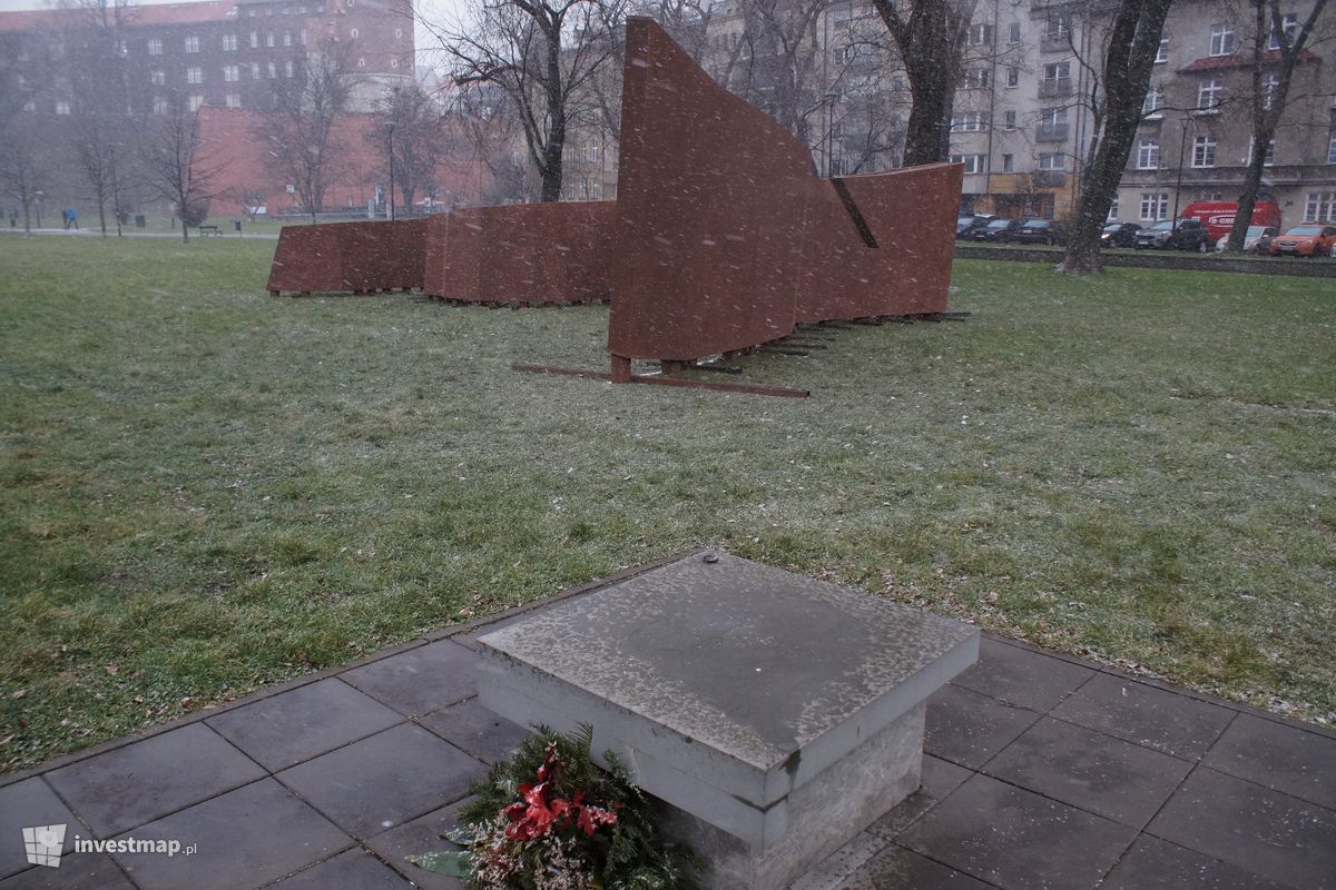 Zdjęcie [Kraków] Pomnik Armii Krajowej fot. Damian Daraż 