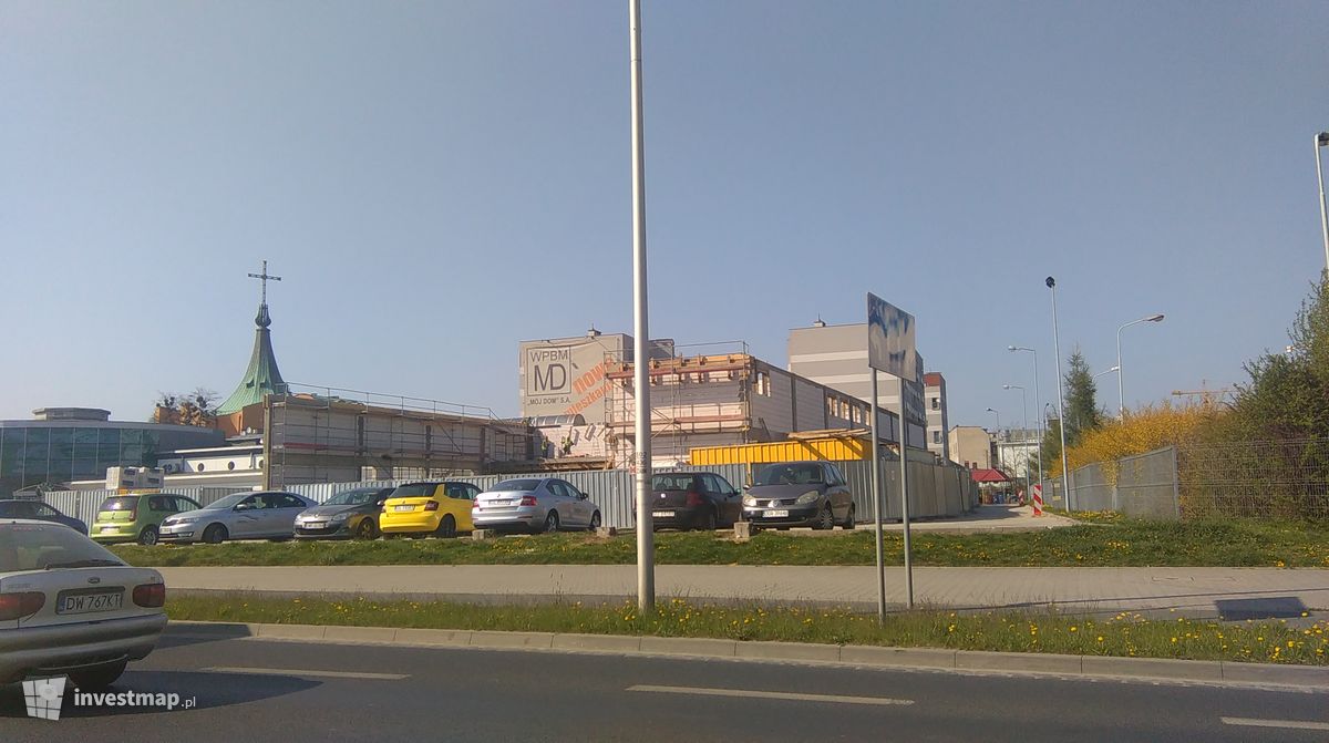 Zdjęcie [Wrocław] Rozbudowa salonu samochodowego Skoda, ul. Armii Krajowej fot. Jan Augustynowski