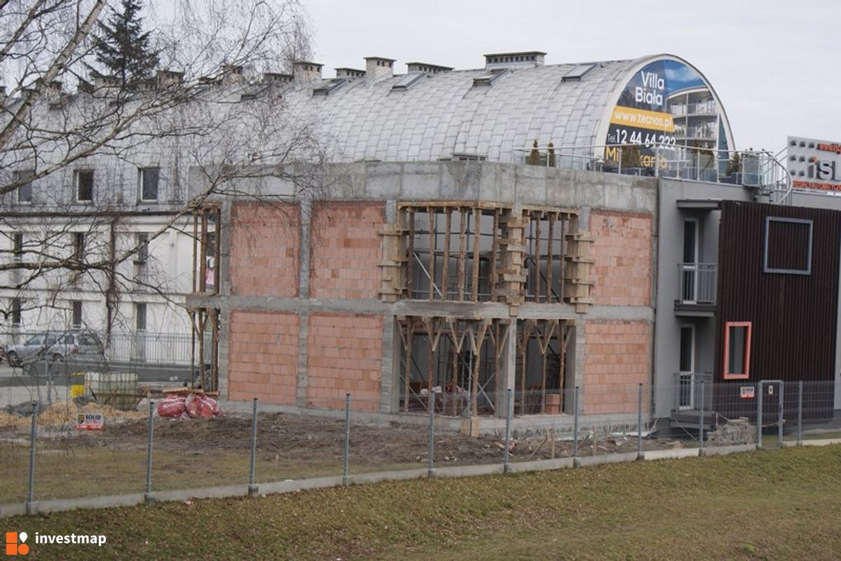 Zdjęcie [Kraków] Budynek Biurowo - Usługowy, ul. Skrajana 3B fot. Damian Daraż 