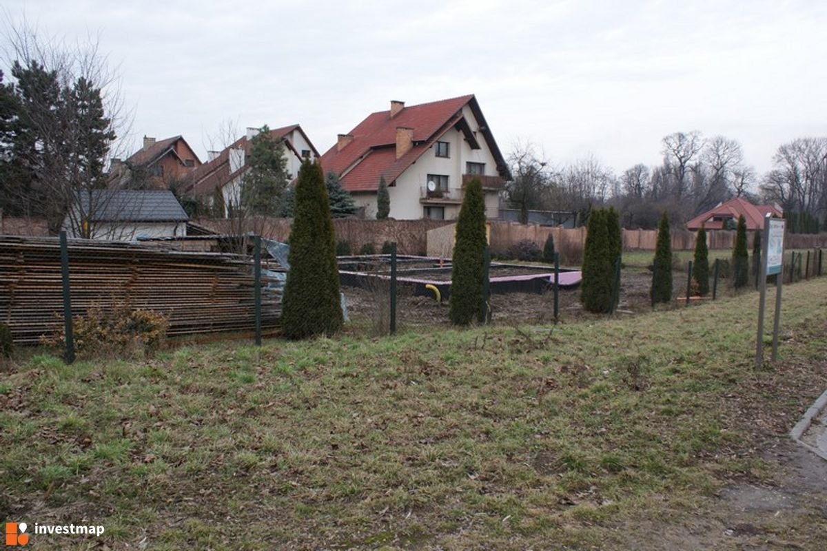 Zdjęcie [Kraków] Budynek Usługowy, ul. Klasztorna fot. Damian Daraż 