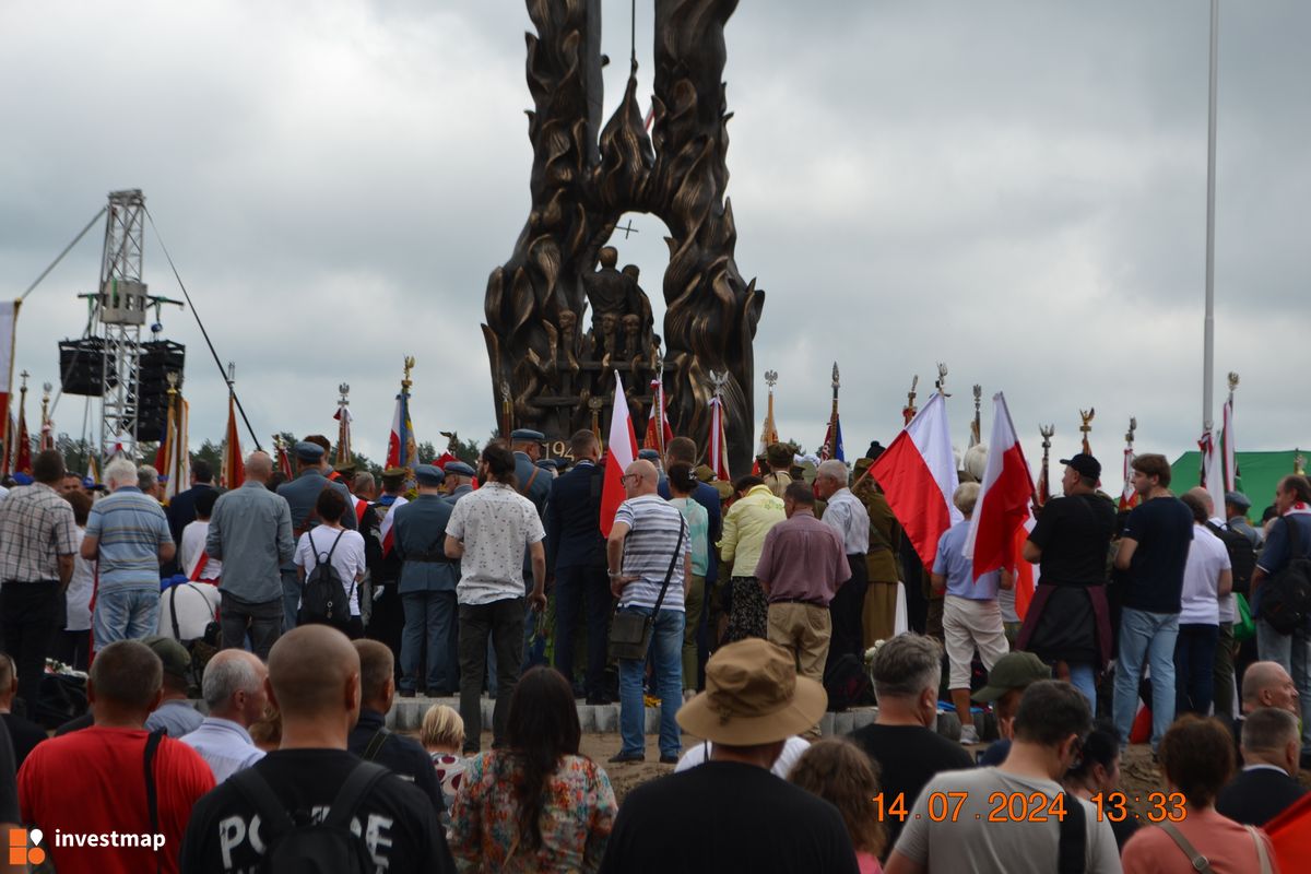 Zdjęcie Pomnik Rzeź Wołyńska fot. Damian Daraż 