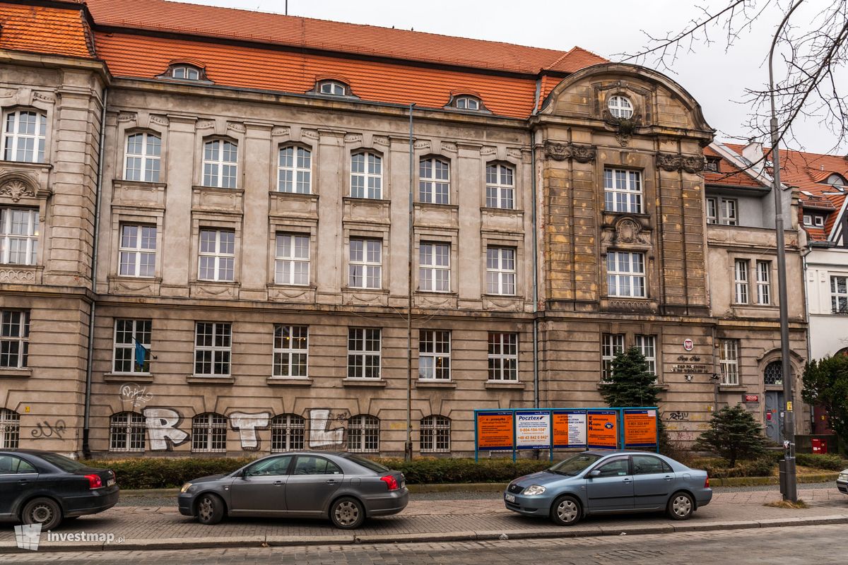 Zdjęcie Budynek Orange i Poczty Polskiej, ul. Powstańców Śląskich fot. Mariusz Bartodziej