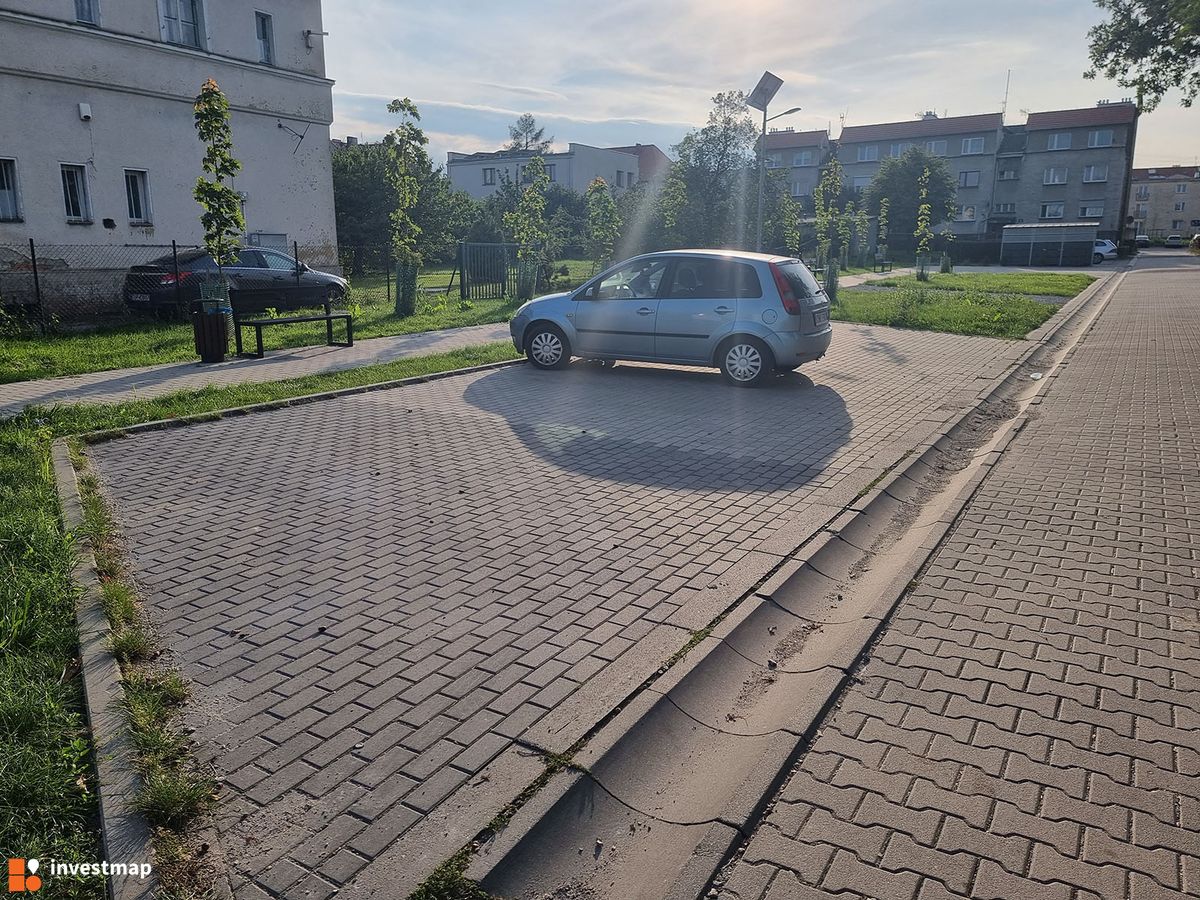 Zdjęcie Skwer przy ul. Pocztowej fot. Paweł Harom 