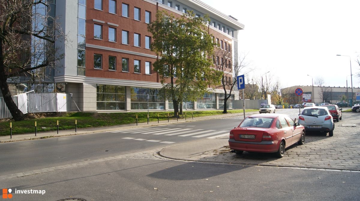 Zdjęcie [Wrocław] Biurowiec, ul. Plac Strzelecki fot. akcentoffice 