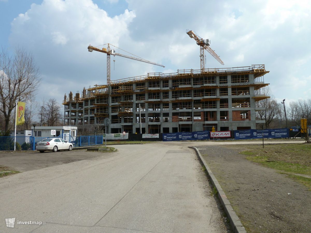 Zdjęcie [Katowice] Apartamentowiec "Dom w Dolinie 3 Stawów" fot. Krypton 