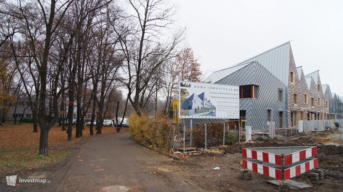Zdjęcie [Wrocław] Osiedle domów jednorodzinnych "MikMak House" fot. akcentoffice 