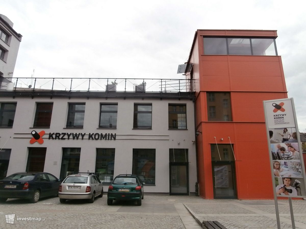 Zdjęcie [Wrocław] Centrum Rozwoju Zawodowego "Krzywy Komin" fot. Jan Augustynowski
