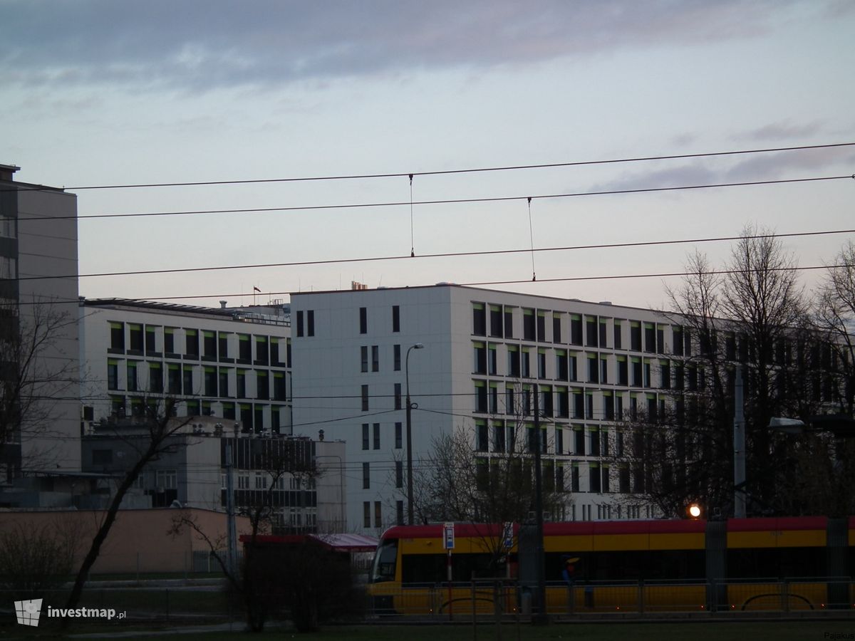 Zdjęcie [Warszawa] Szpital Pediatryczny Uniwersytetu Medycznego fot. Pajakus 