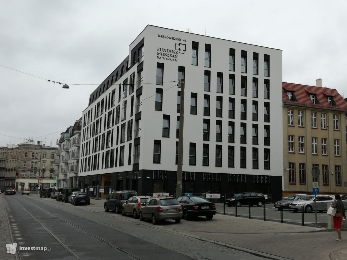 Zdjęcie [Wrocław] Budynek apartamentowo-biurowy, ul. Dąbrowskiego 40 fot. Jan Augustynowski