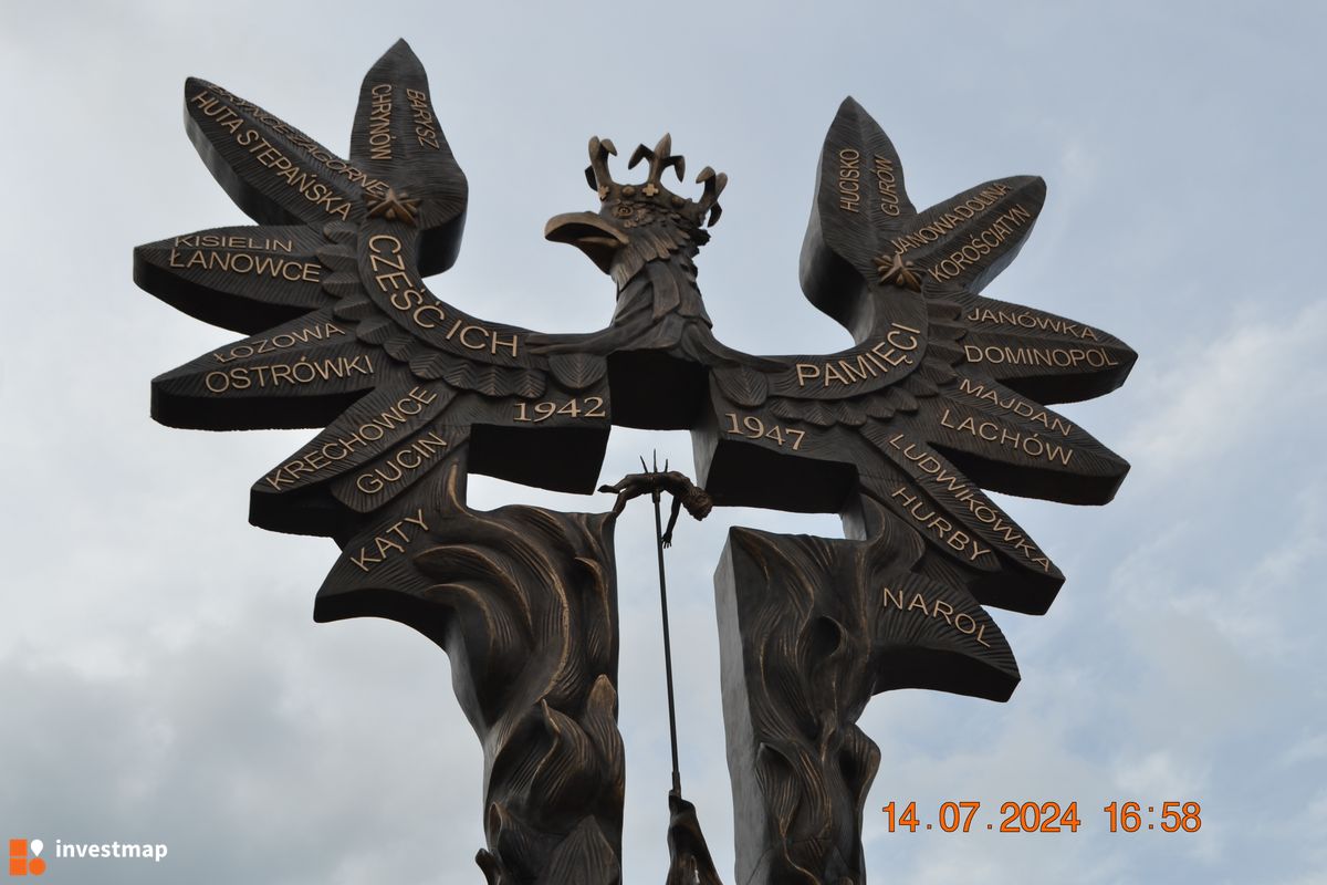 Zdjęcie Pomnik Rzeź Wołyńska fot. Damian Daraż 